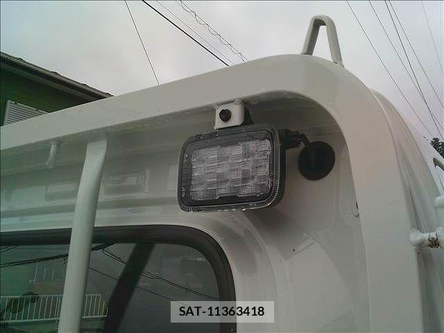 Daihatsu HIJET TRUCK 2026-07 8796165-5