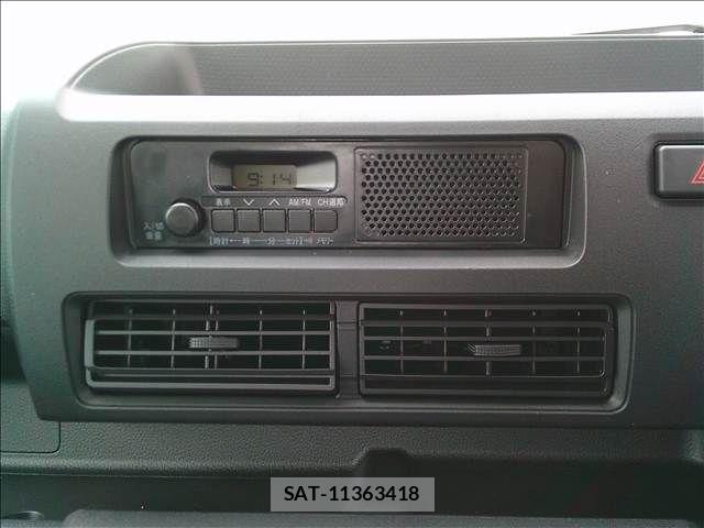 Daihatsu HIJET TRUCK 2026-07 8796165-8