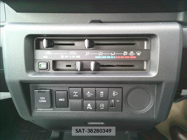 Daihatsu HIJET TRUCK 2026-07 8796168-9