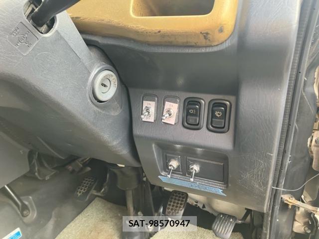 Daihatsu HIJET TRUCK 2000-01 8829383-15