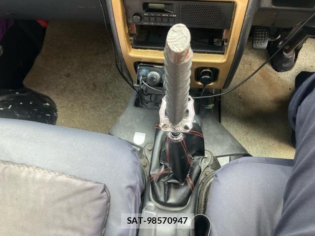 Daihatsu HIJET TRUCK 2000-01 8829383-16