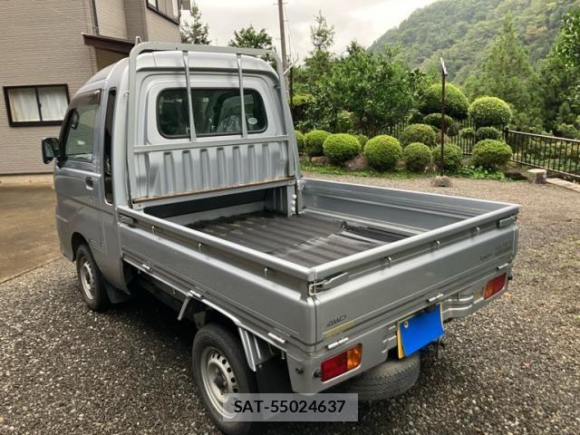 Daihatsu HIJET TRUCK 2010-04 8829380-9