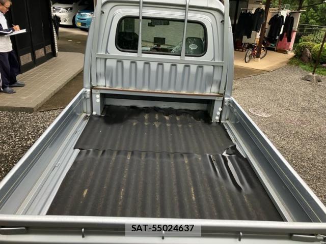 Daihatsu HIJET TRUCK 2010-04 8829380-11