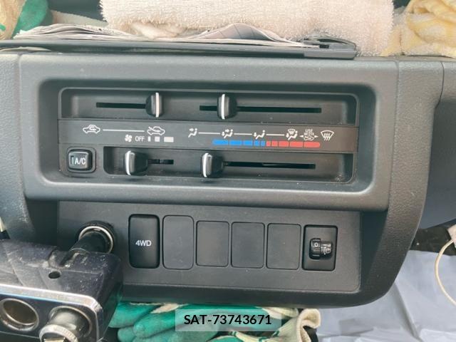 Daihatsu HIJET TRUCK 2014-10 8829377-20