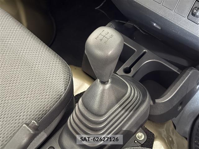 Daihatsu HIJET TRUCK 2015-05 8829378-14
