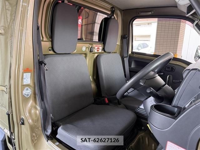 Daihatsu HIJET TRUCK 2015-05 8829378-16