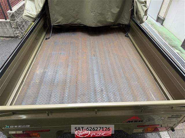 Daihatsu HIJET TRUCK 2015-05 8829378-6