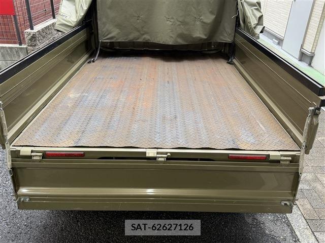 Daihatsu HIJET TRUCK 2015-05 8829378-7