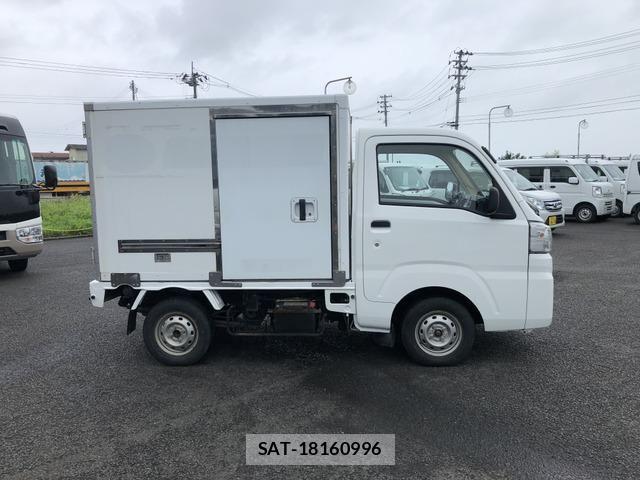 Daihatsu HIJET TRUCK 2020-02 8849276-3