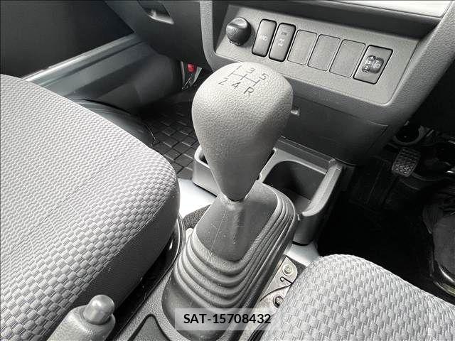 Daihatsu HIJET TRUCK 2017-07 8871152-22