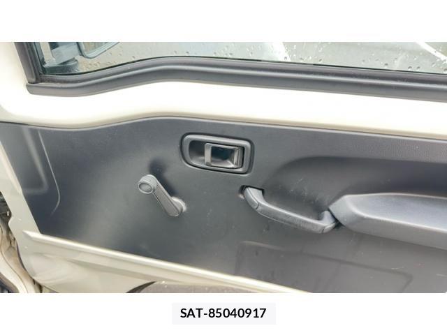 Daihatsu HIJET TRUCK 2015-11 8880055-11