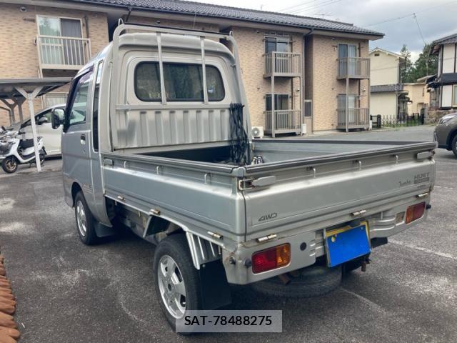 Daihatsu HIJET TRUCK 2006-06 8880058-6