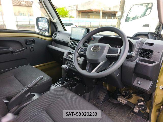 Daihatsu HIJET TRUCK 2023-03 8880048-3