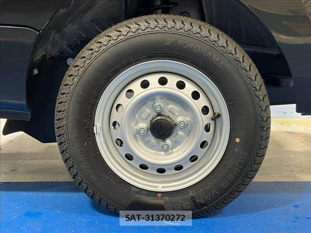Daihatsu HIJET TRUCK 2026-02 8880050-23