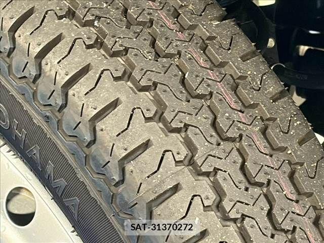 Daihatsu HIJET TRUCK 2026-02 8880050-24