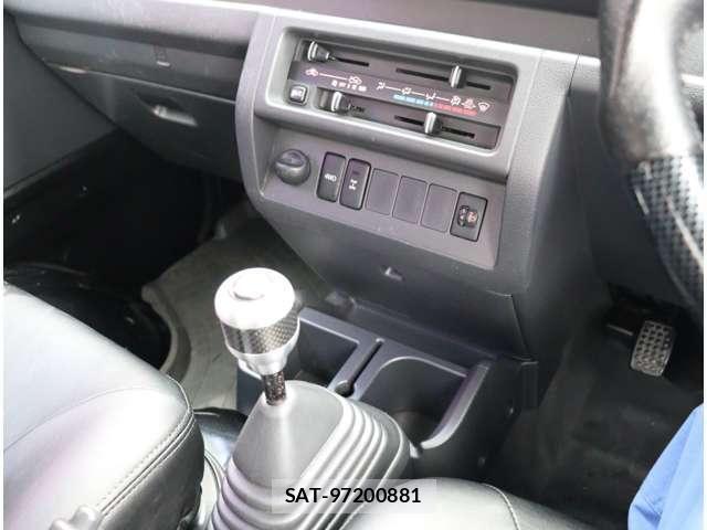 Daihatsu HIJET TRUCK 2015-03 8880053-28