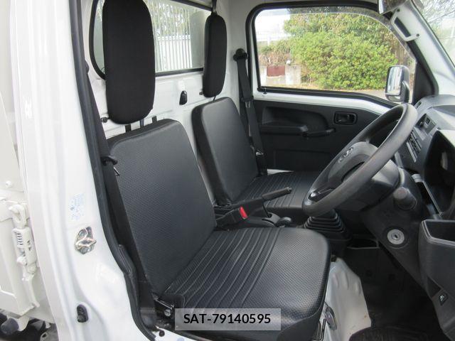 Daihatsu HIJET TRUCK 2023-09 826043-25