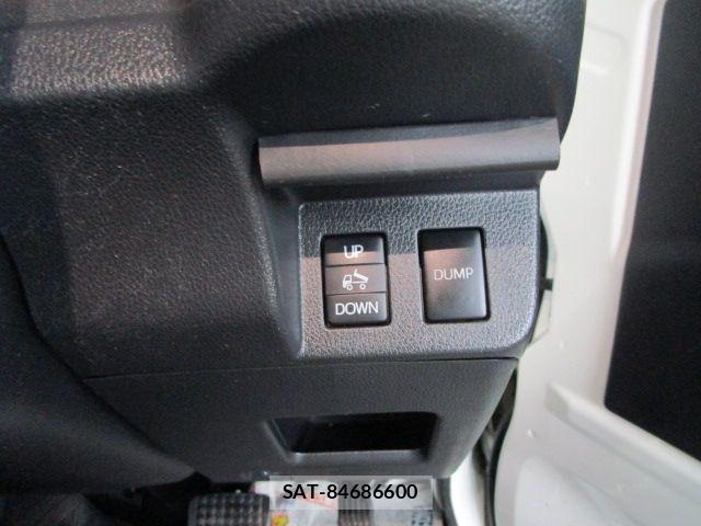 Daihatsu HIJET TRUCK 2015-08 8880060-13