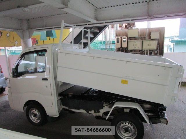 Daihatsu HIJET TRUCK 2015-08 8880060-1