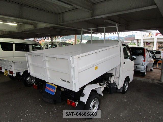 Daihatsu HIJET TRUCK 2015-08 8880060-2