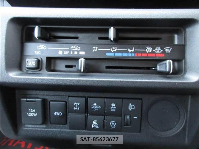 Daihatsu HIJET TRUCK 2026-02 7962005-9