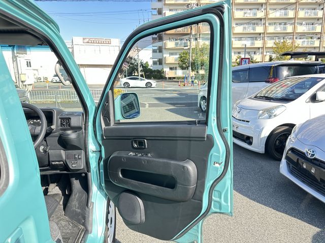 Daihatsu HIJET VAN 2018-08 1545870-11