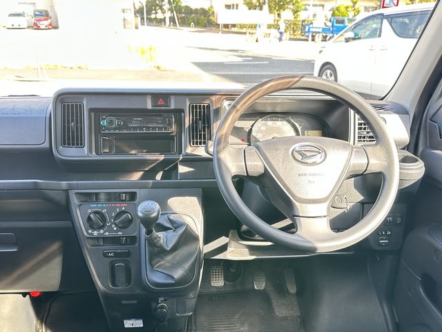 Daihatsu HIJET VAN 2018-08 1545870-13