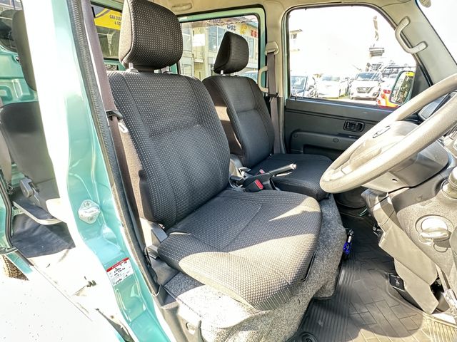 Daihatsu HIJET VAN 2018-08 1545870-14