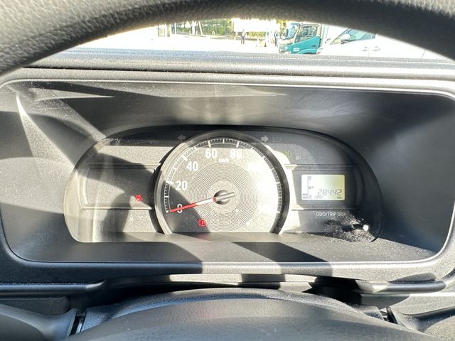 Daihatsu HIJET VAN 2018-08 1545870-23