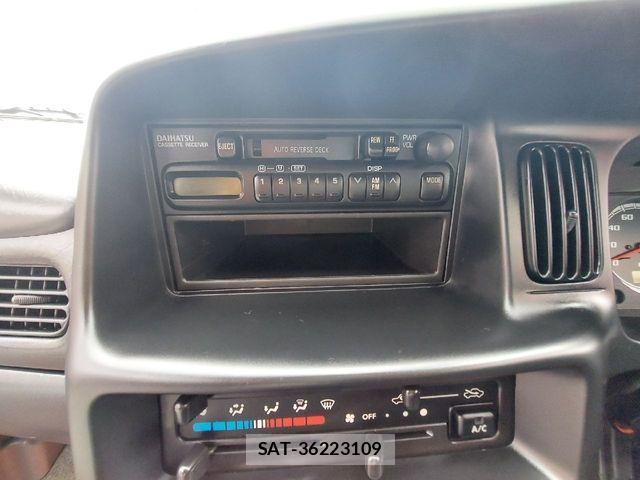 Daihatsu HIJET VAN 2004-09 2099618-20
