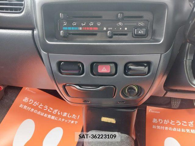 Daihatsu HIJET VAN 2004-09 2099618-27