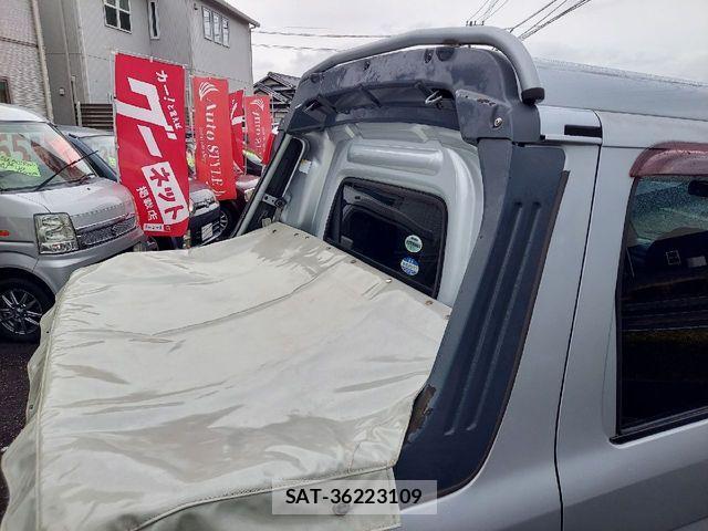 Daihatsu HIJET VAN 2004-09 2099618-3