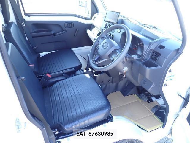 Daihatsu HIJET VAN 2022-07 3374997-11