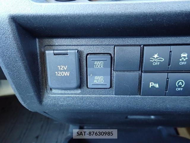 Daihatsu HIJET VAN 2022-07 3374997-17