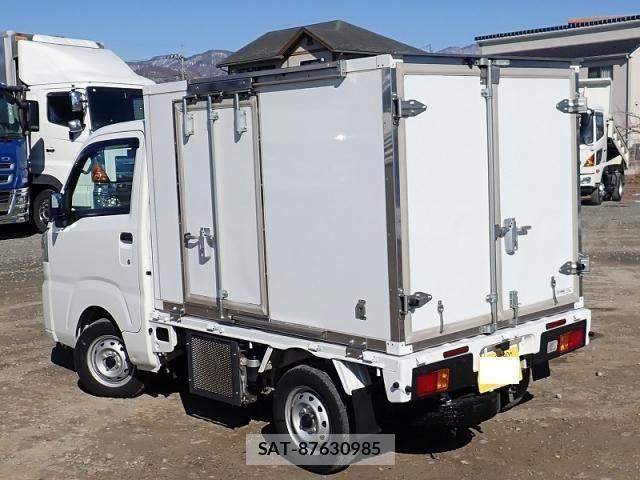 Daihatsu HIJET VAN 2022-07 3374997-3
