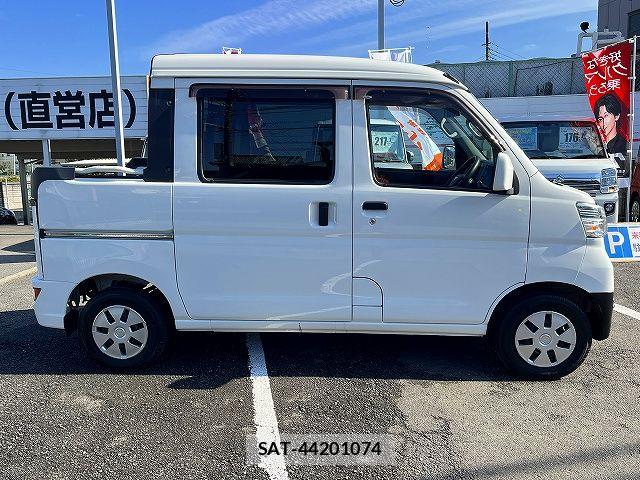 Daihatsu HIJET VAN 2018-03 6791079-11