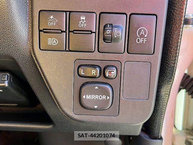 Daihatsu HIJET VAN 2018-03 6791079-16