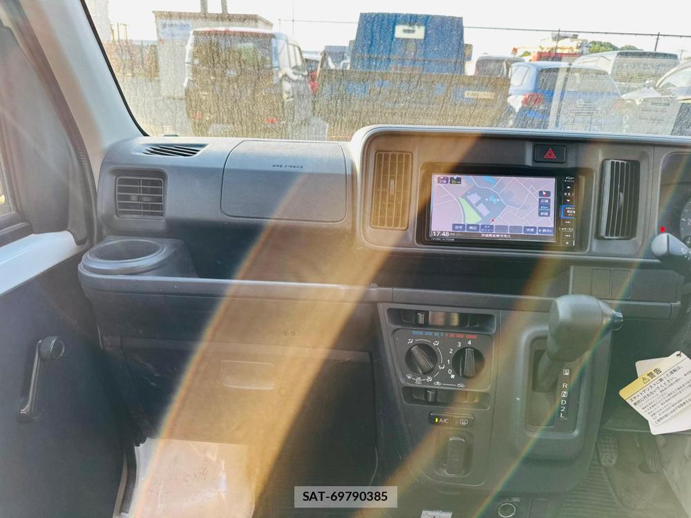 Daihatsu HIJET VAN 2020 6795805-17