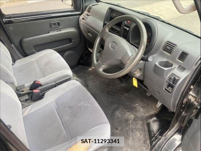 Daihatsu HIJET VAN 2010-11 6906196-25