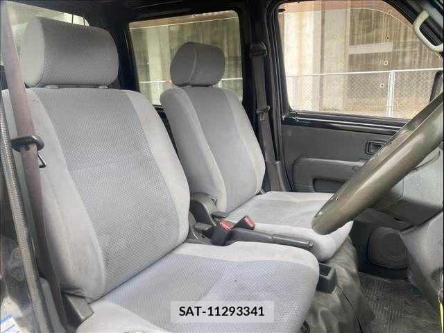 Daihatsu HIJET VAN 2010-11 6906196-26