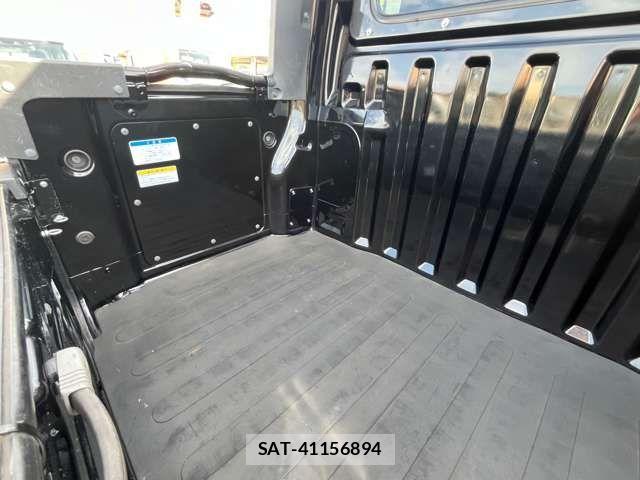 Daihatsu HIJET VAN 2018-03 7058830-13