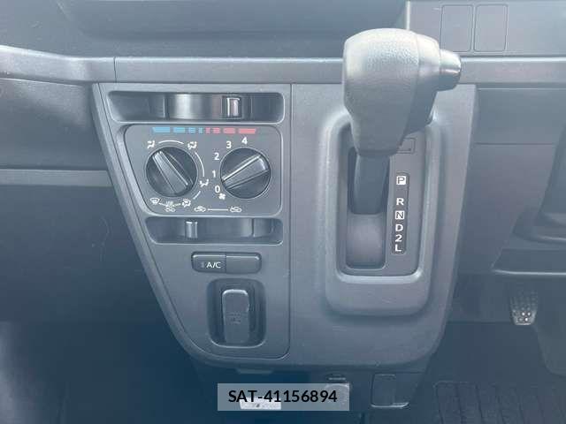 Daihatsu HIJET VAN 2018-03 7058830-19