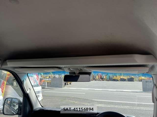 Daihatsu HIJET VAN 2018-03 7058830-24