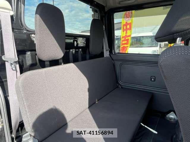 Daihatsu HIJET VAN 2018-03 7058830-25
