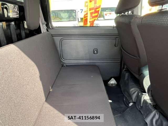 Daihatsu HIJET VAN 2018-03 7058830-26