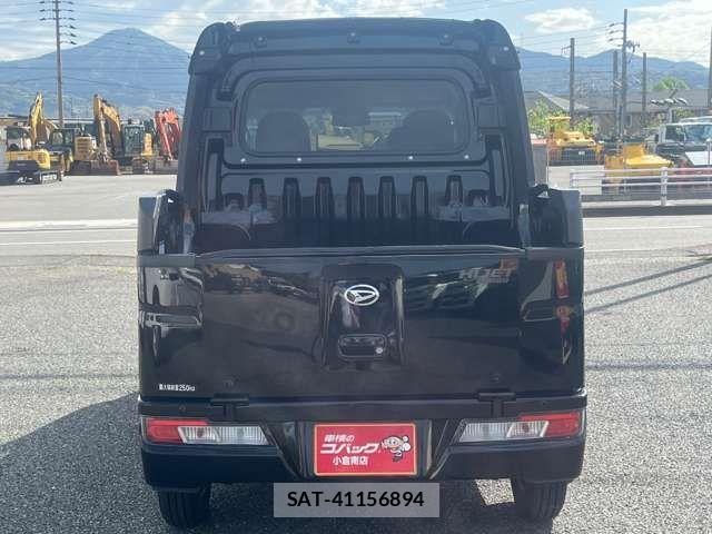 Daihatsu HIJET VAN 2018-03 7058830-6