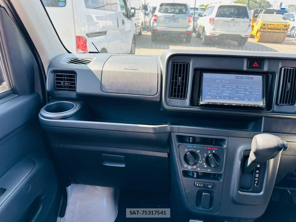 Daihatsu HIJET VAN 2019 7211519-17