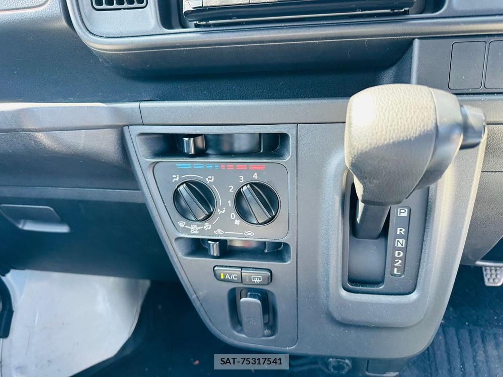 Daihatsu HIJET VAN 2019 7211519-19