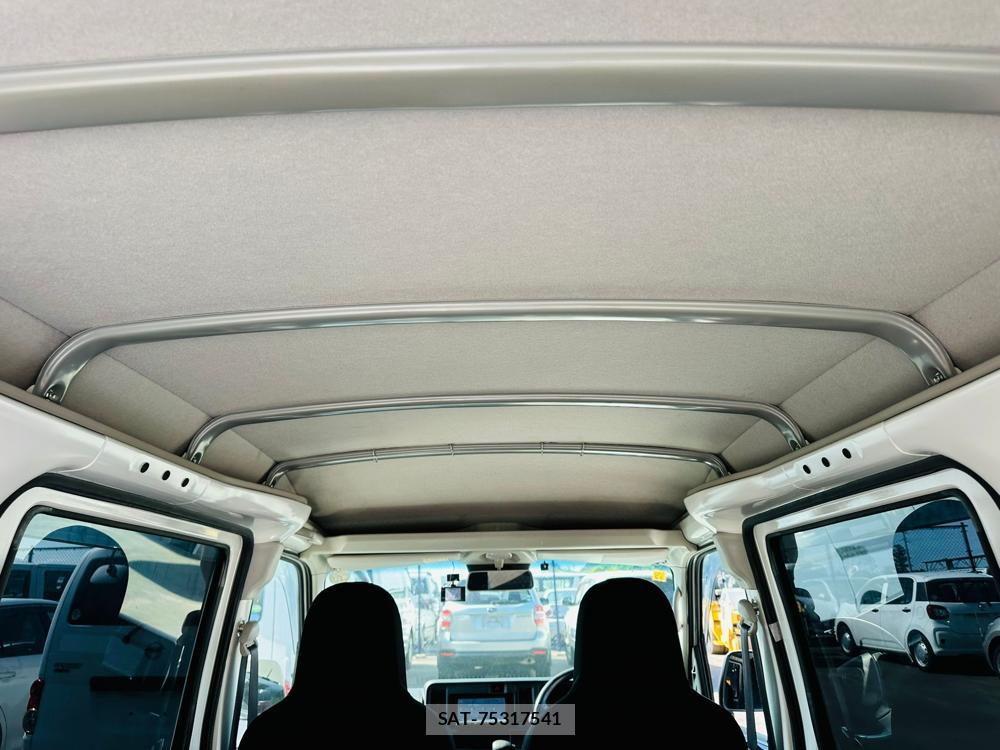 Daihatsu HIJET VAN 2019 7211519-24