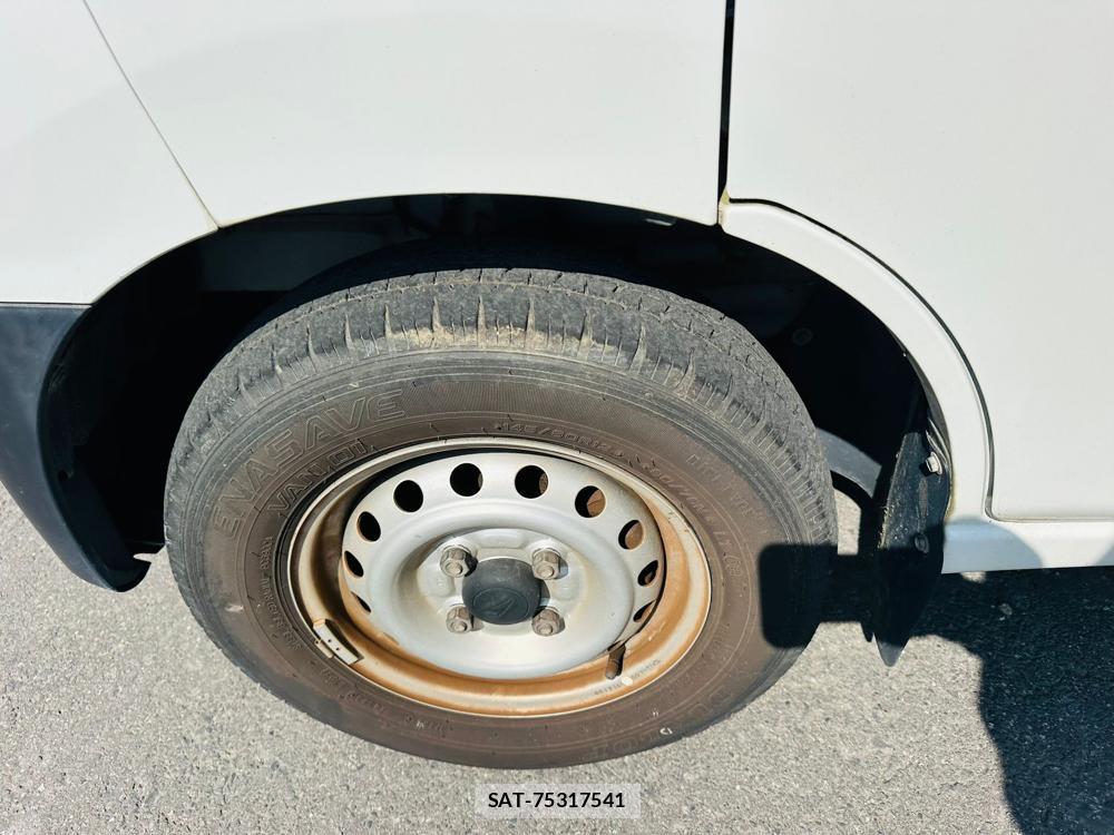 Daihatsu HIJET VAN 2019 7211519-29